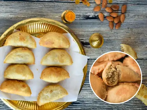 Jaggery Dates Gujiya
