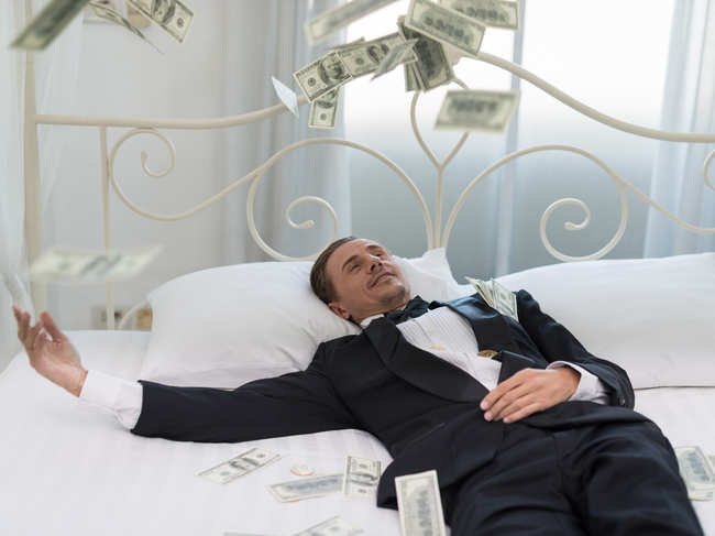 bed-money_GettyImages