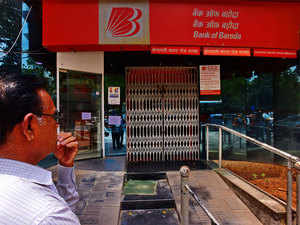 Bank Of Baroda Vijaya Bank Dena Bank To Become Bob From Apr 1