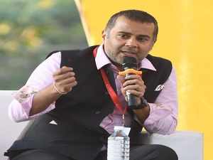 chetan bhagat