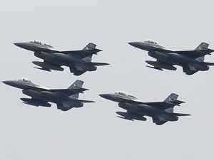 Pakistani Air Force F-16 AP