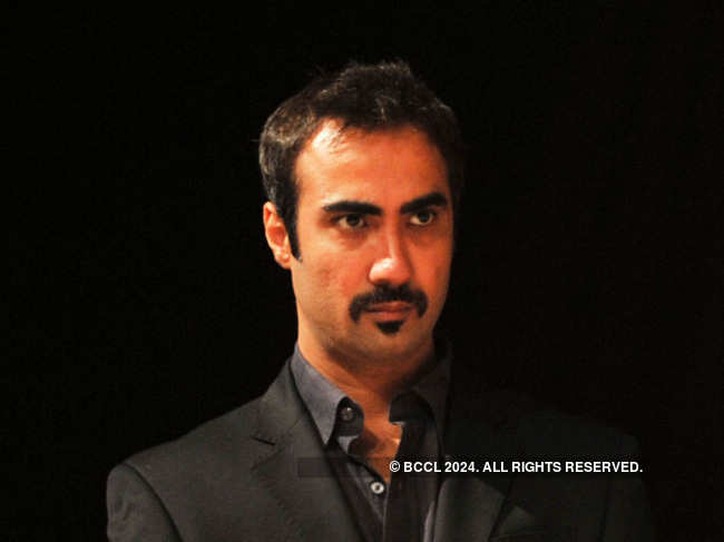 Actor Ranvir Shorey has a pre-poll message for 'bhakts', and 'non-bhakts' too!