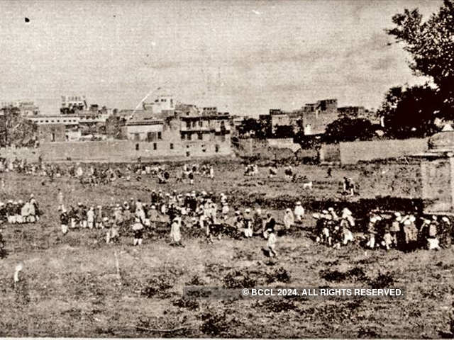 Jallianwala Bagh Hatyakand,13 अप्रैल: जलियांवाला बाग में चली थीं निहत्थे  भारतीयों पर गोलियां - india and world history of 13 april including  jallianwala bagh hatyakand - Navbharat Times