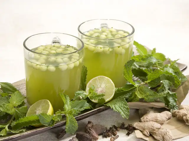 advantages of sugarcane juice