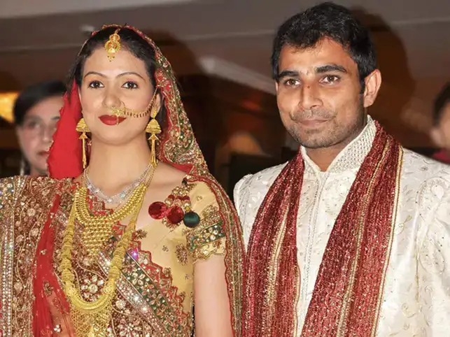 Cricketer Mohd Shami’s estranged wife held after high drama at in-laws’ house