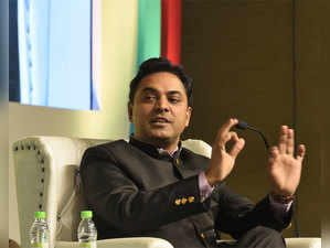 Krishnamurthy-Subramanian-b