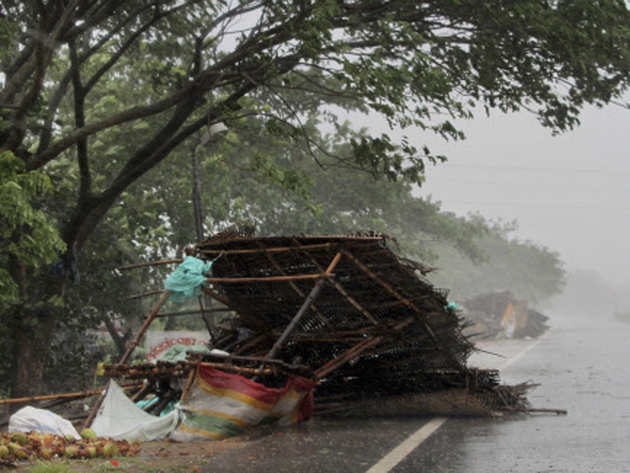 Cyclone Fani News: Cyclone Fani bites Odisha, eight dead