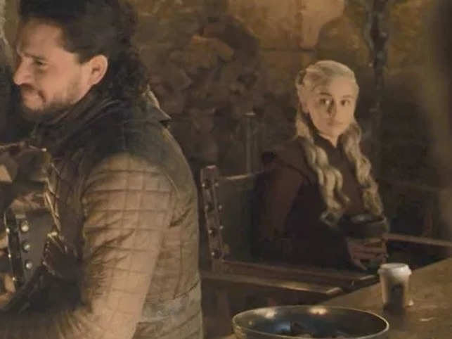 Game Of Thrones Where Did It Go Hbo Erases Takeaway Coffee Cup
