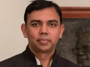 Ghanshyam-Tiwari-twitter