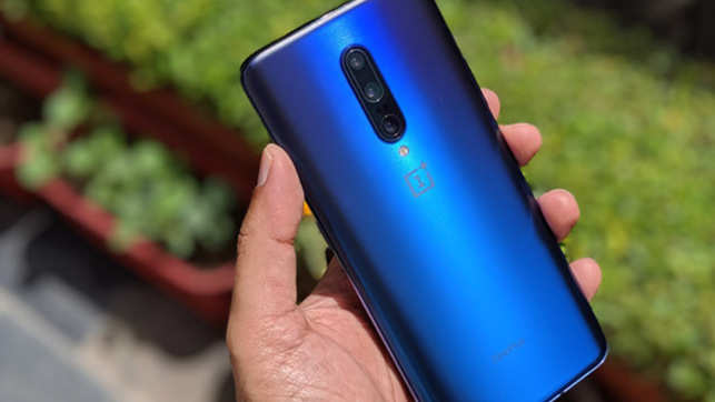 Oneplus 7 Pro Price Pop Up Selfie Camera Massive Ram Of 12gb