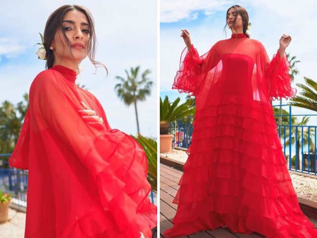 Hello, Miss Sunshine! - Cannes: Sonam Goes Chic In Plunging Neckline;  Aishwarya, Priyanka-Nick Dazzle