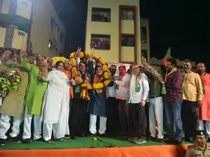 Maha-MPs