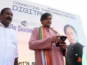 tharoor-BCCL