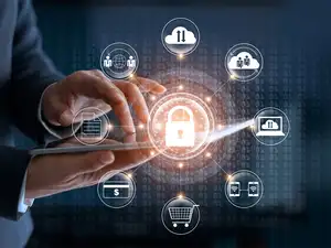 Fund-transfer-thinkstock