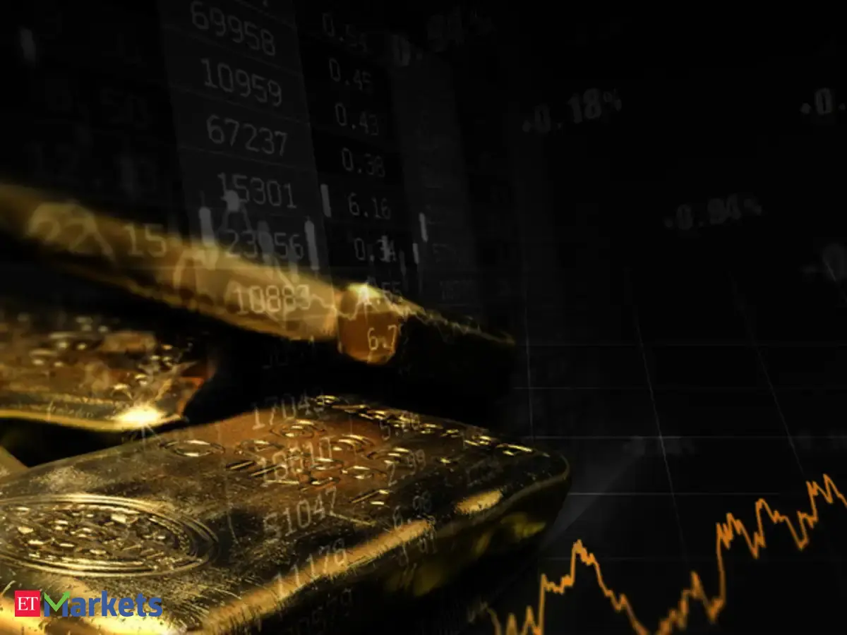Why gold prices in India at a six-year high - The Economic Times Video ...
