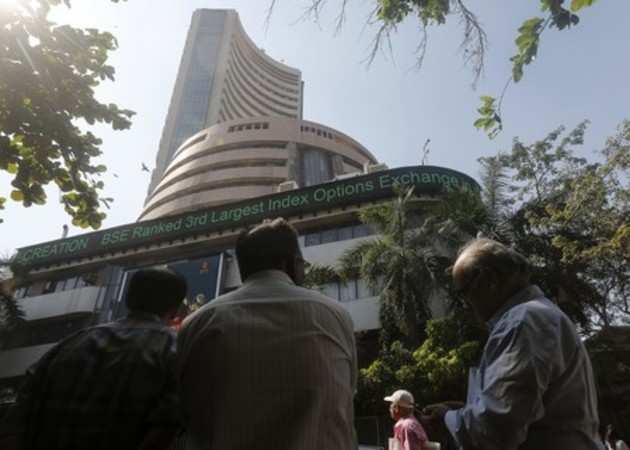 Traders’ Diary: Stay cautious at higher levels