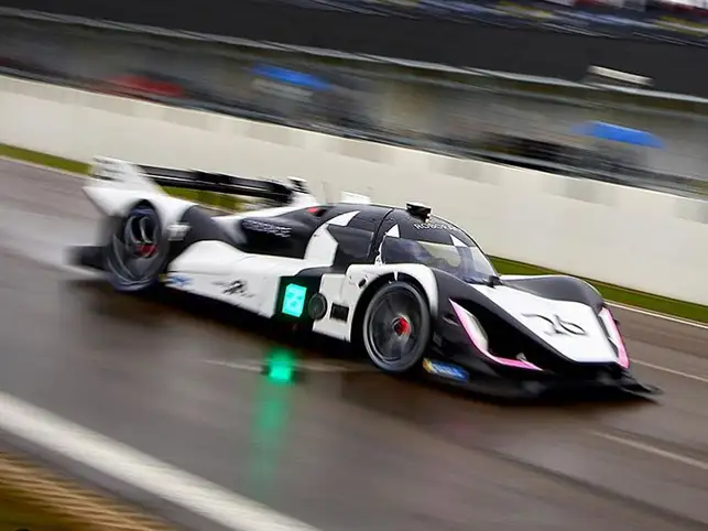 The Robocar is powered by Nvidia’s Drive PX2 AI car computing platform and uses a number of technologies to drive itself
