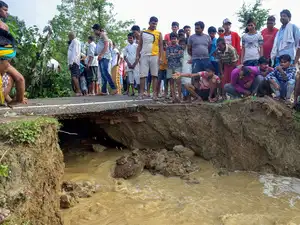 flood-bihar-pti