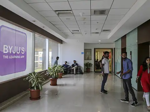Raveendran&rsquo;s vision