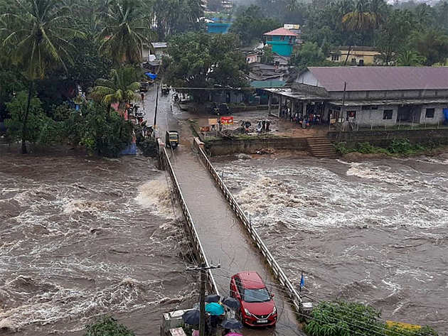 Kerala Floods Live Updates: Kerala toll nears 30, schools shut, 24 landslides reported