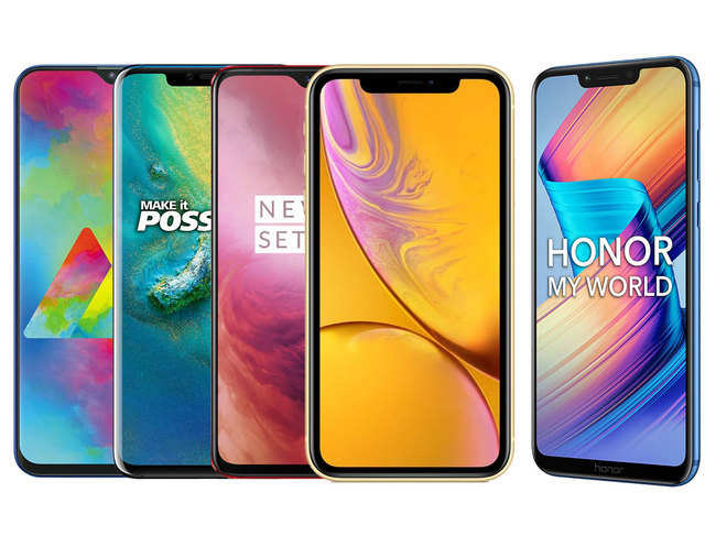 Amazon is offering ​'Deal Of The Day' on Apple, Samsung, Oppo, Vivo, Honor OnePlus,​ among others.