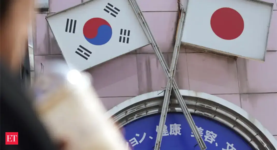 South Korea cancels Japan intelligence deal amid trade dispute