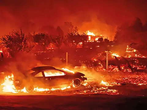 ​Camp Fire, California, USA