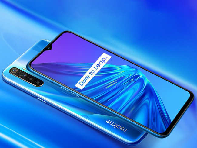 Realme 5 Pro is available in two colours - Crystal Green and Sparkling Blue.