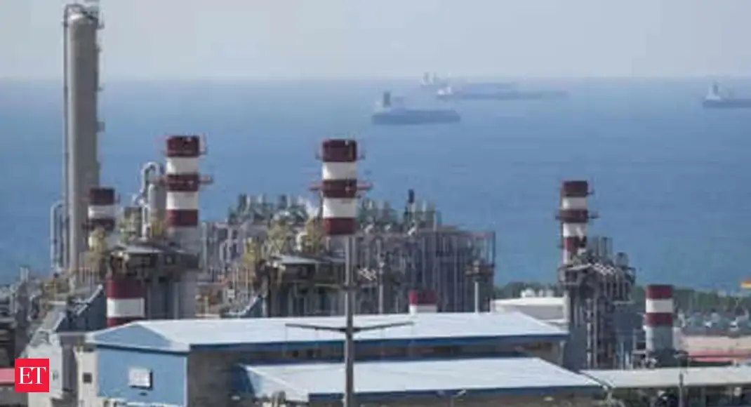US adds new sanctions and reward to further pressure Iran
