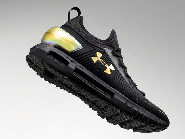 under armour hovr black gold
