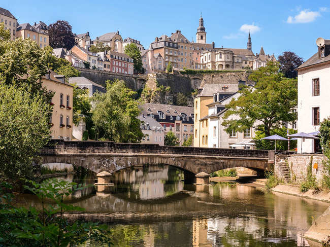 Luxembourg City, Grund, bridge over Alzette river_iStock