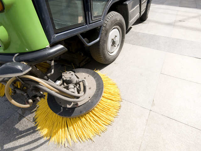 Mechanised sweeping