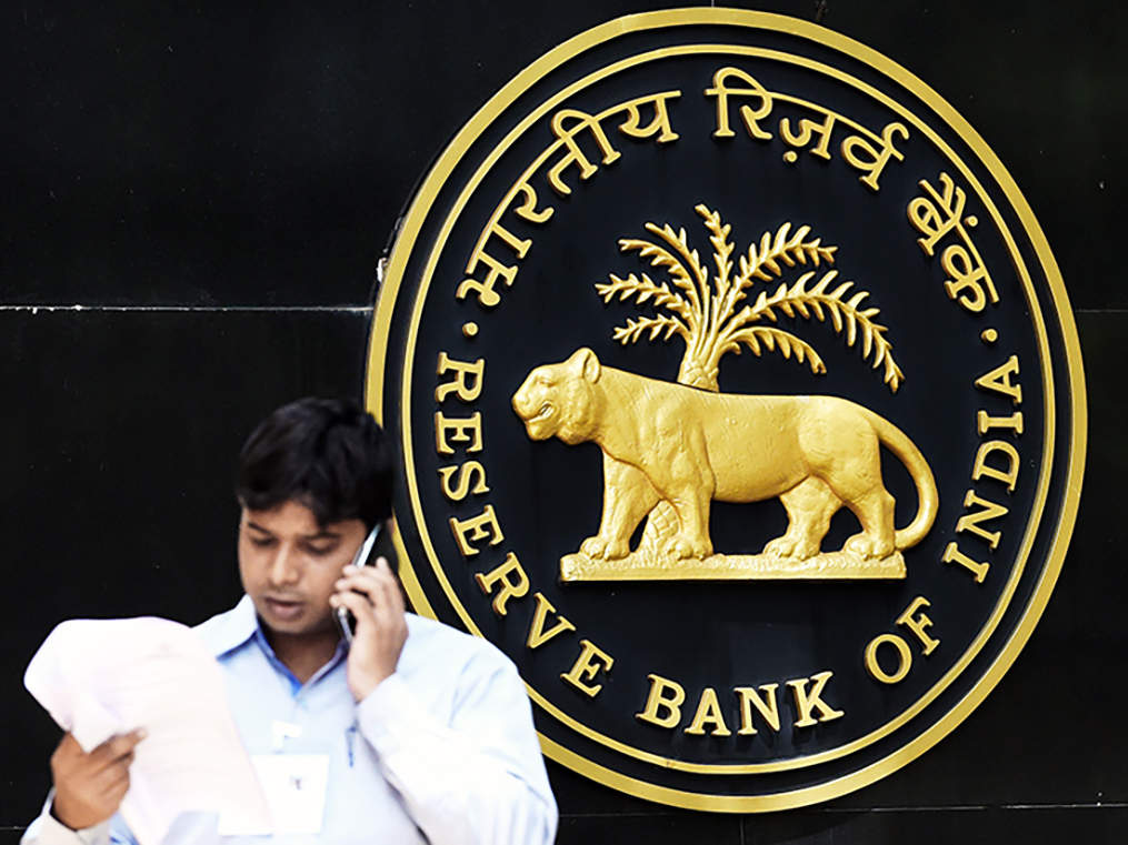 RBI’s fix for sinking payments banks has a twist: Jio, Airtel may open a new front