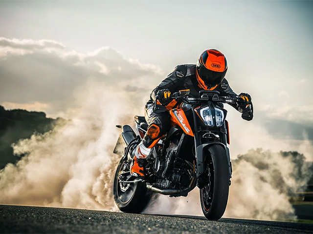 Riding aids KTM Duke 790 launched at Rs 8.64 lakh The Economic