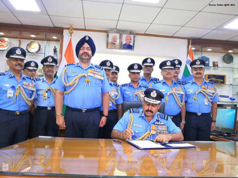 RKS Bhadauria takes charge as IAF chief