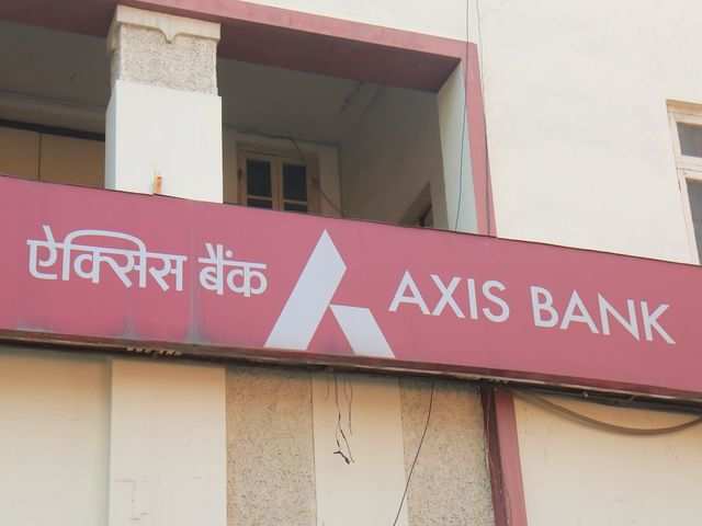 CREDIT SUISSE ON AXIS BANK