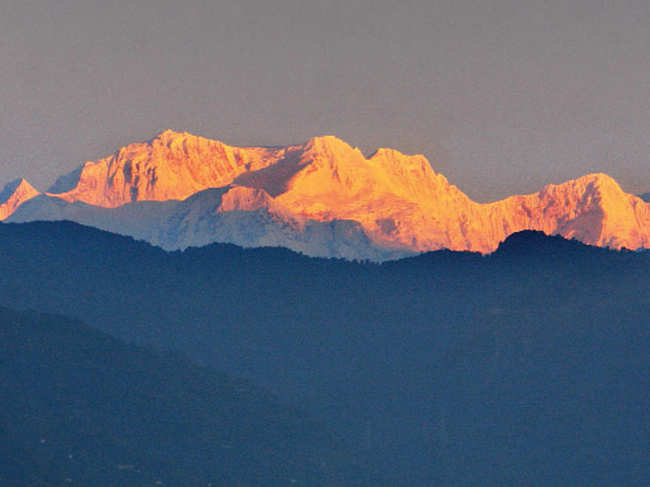 Kalimpong boasts of scenic views, good weather and beautiful trekking spots.