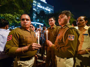 Delhi-police-pti-protest