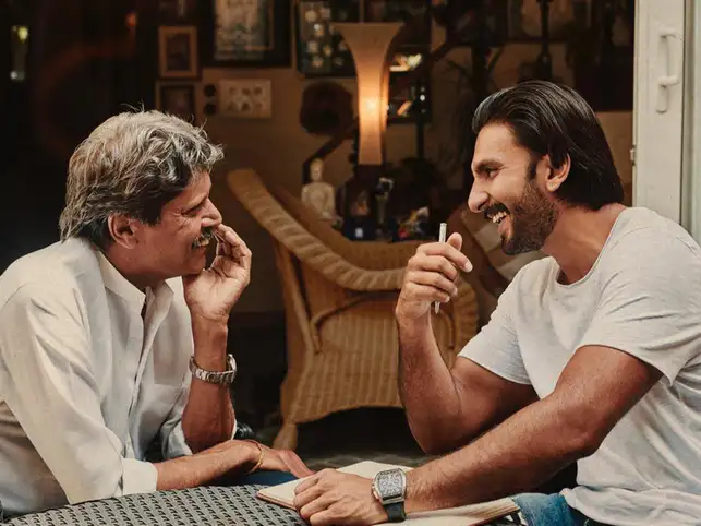 Ranveer Singh (R) will play the lead role in Kapil Dev's biopic '83'. 