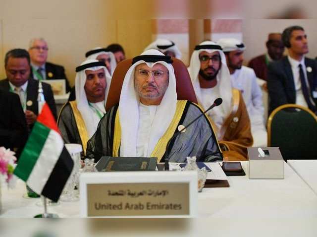 Aramco officials