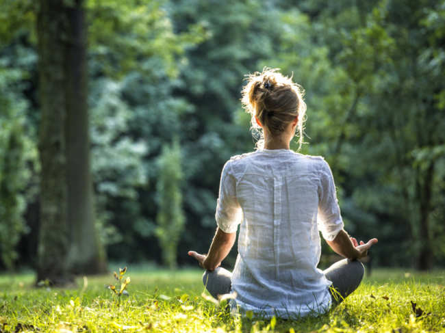 Some forms of meditation have you focus on a single object, commonly your breath.