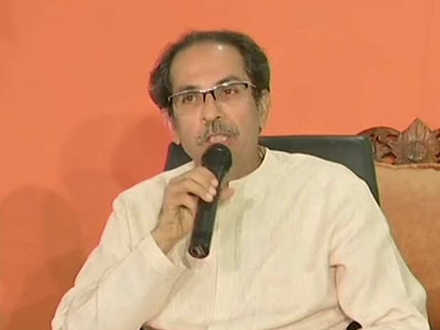 Maharashtra News LIVE : Talks in 'right direction', says Uddhav Thackeray after meeting Congress leaders