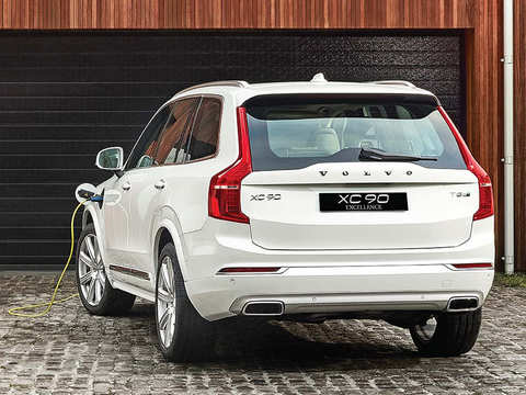 Volvo xc90 t8 deals mileage