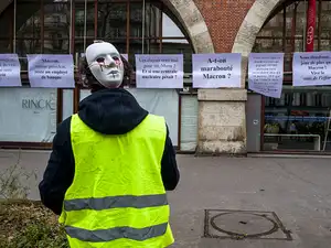 yellow vest getty