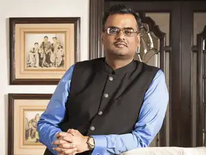 Nivedan Churiwal