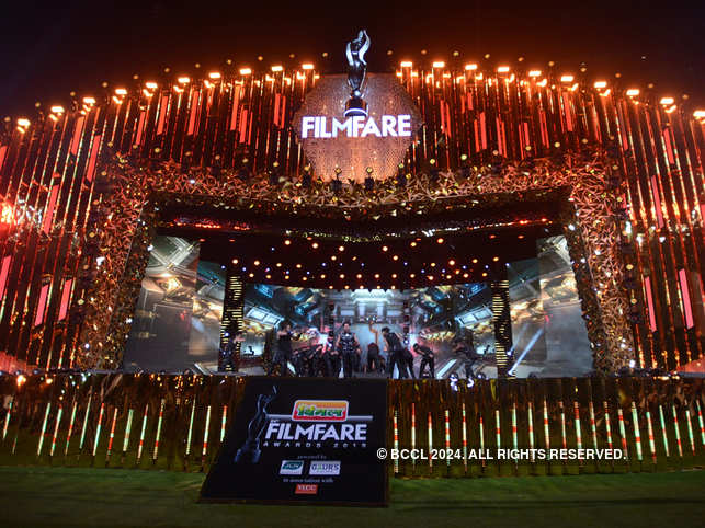 Filmfare Awards Step Out Of Mumbai For First Time In 6 Decades Images, Photos, Reviews