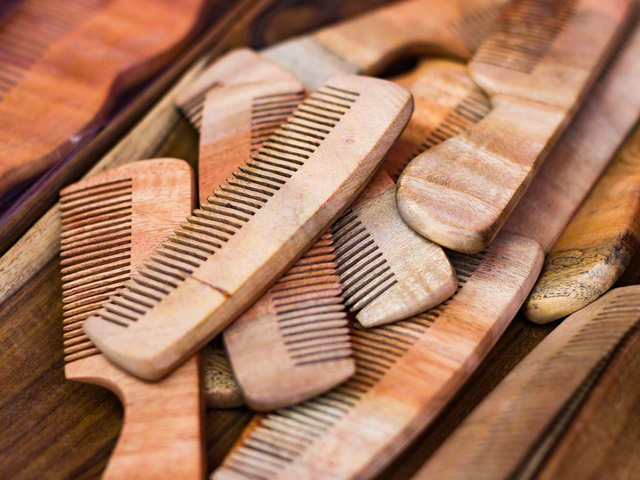 Pick Up A Wooden Comb - Welcome 2020 On A Greener Note: Junk Plastic Combs,  Coffee Cup Lids & Chewing Gums | The Economic Times