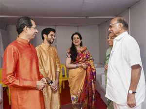 Thackeray-Pawar-PTi