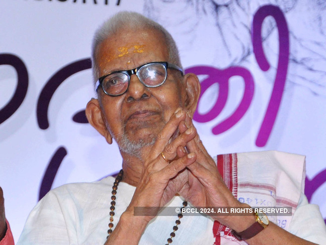 Poet Akkitham Noted Malayalam Poet Akkitham Wins 55th Jnanpith Award Padma Shri Awardee Says He S Humbled By The Honour The Economic Times