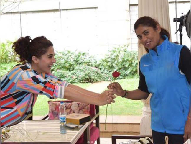 Taapsee Pannu (L) also shared a birthday post for Mithali Raj (R) on Instagram where she seen seen handing over a rose to the cricketer.